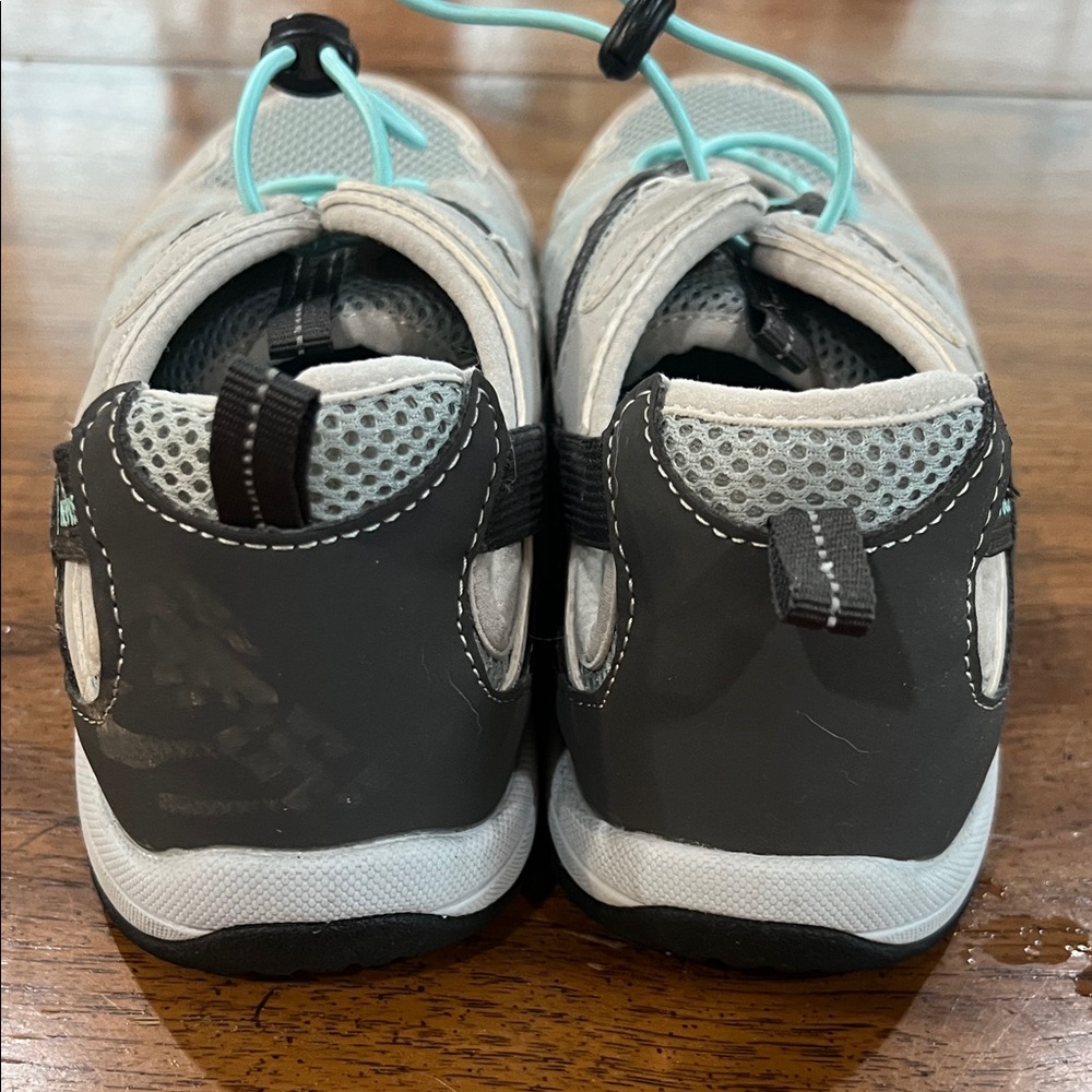 Women's Nevados Athletic Shoes in Gray and Aqua - Picture 3 of 8